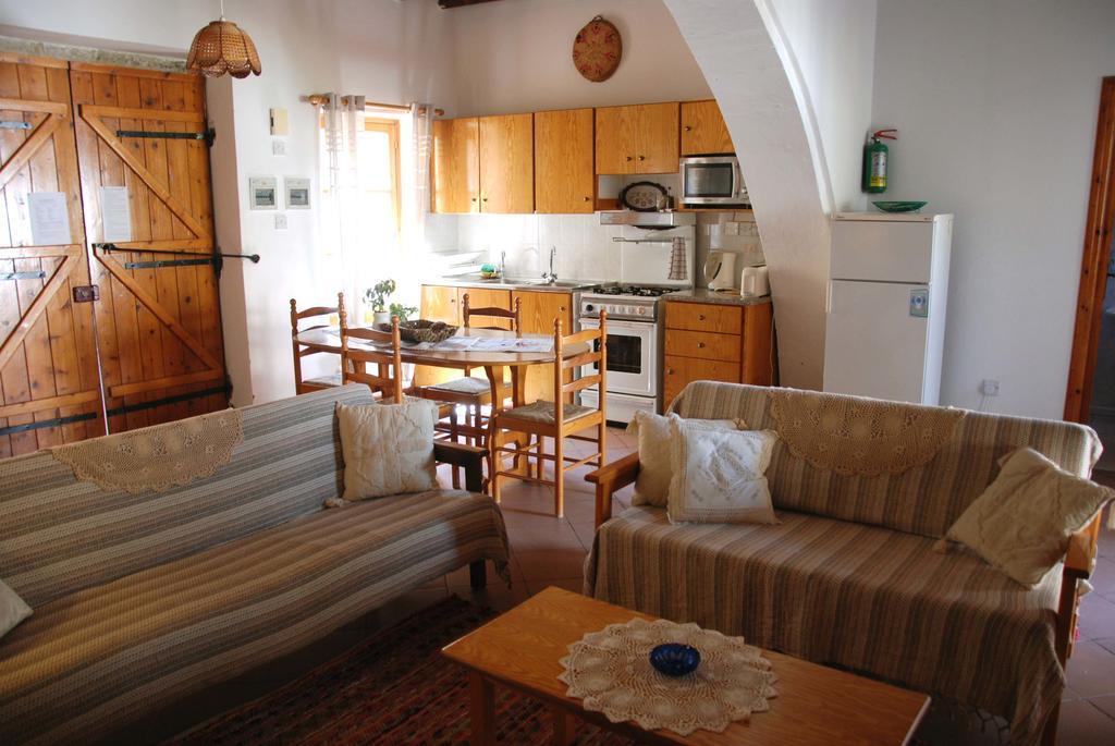Appartamento Kontoyiannis House Kalavasos Esterno foto