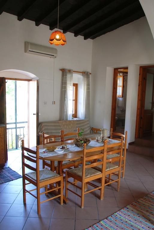 Appartamento Kontoyiannis House Kalavasos Esterno foto